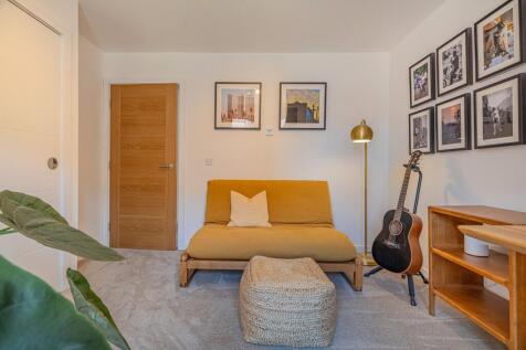 Bedroom 2 (2nd)