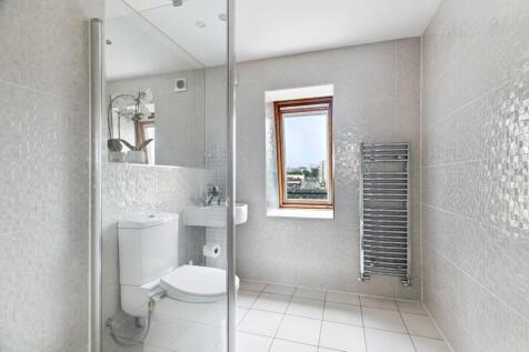 En Suite Shower