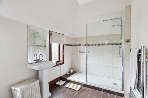 Family Shower Room