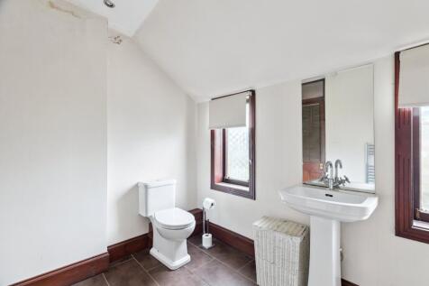 Family Shower Room