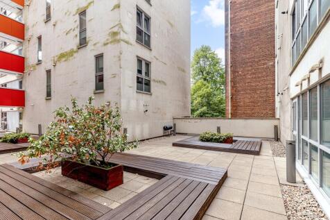 Communal Terrace Are