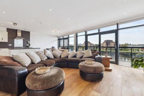 Living/Kitchen