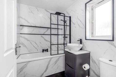 En Suite Bathroom