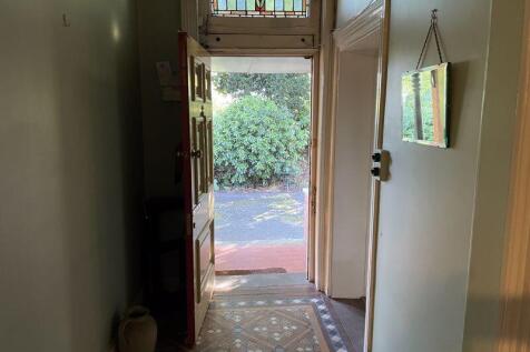 Photo 33