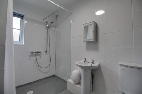 Main shower room