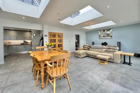 Family/Dining Room