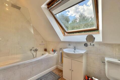 Bedroom Two Ensuite