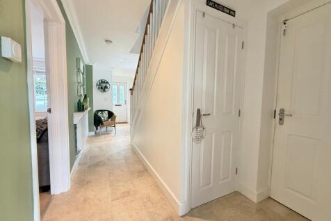 Hallway looking to front door