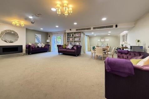 Communal Lounge