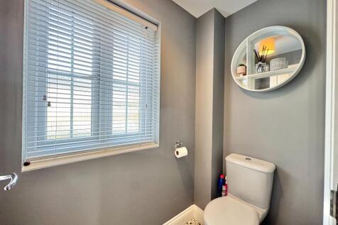 First Floor Cloak Room