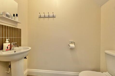 Ground Floor Cloak Room