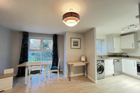Sitting room and kitchen