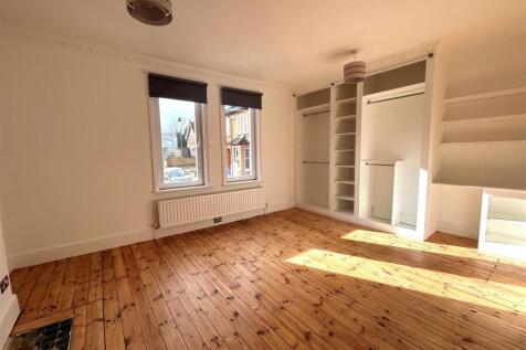 Master Bedroom.jpg