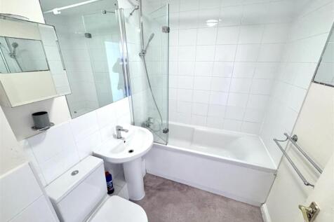 bath 1.jpg