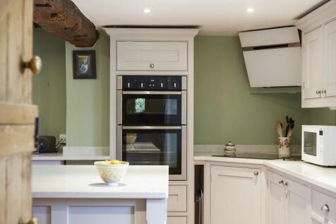 Tudor Cottage 315...