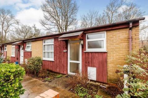 12 Ashcroft Court rm.jpeg