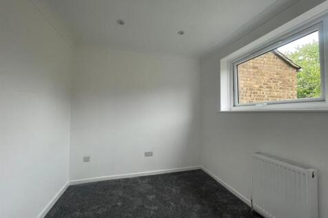 Bedroom 3.jpg
