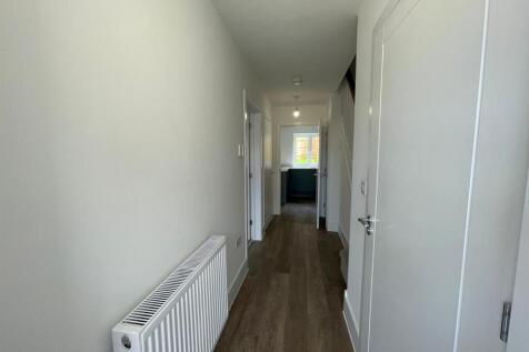 Entrance Hall 1.jpg