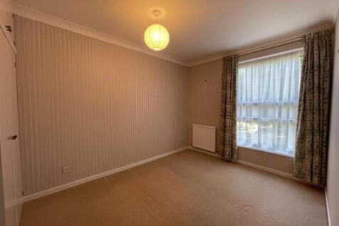 Bedroom 2.jpeg