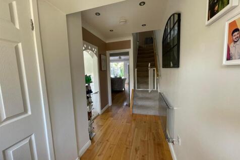 Entrance Hallway.jpeg