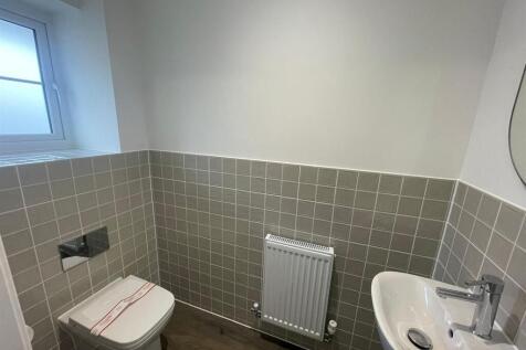 Ground Floor Cloakroom.jpeg