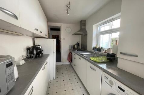 kitchen 1.jpg