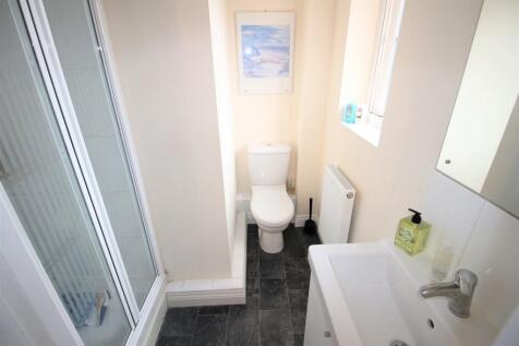 En-suite For Mast...