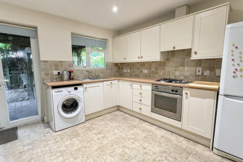 Kitchen/dining ro...