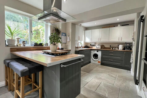 Kitchen/dining ro...