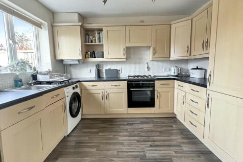 Kitchen/dining ro...
