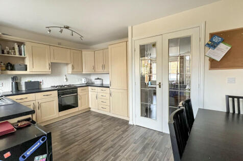 Kitchen/dining ro...