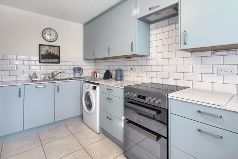 Kitchen/breakfast...