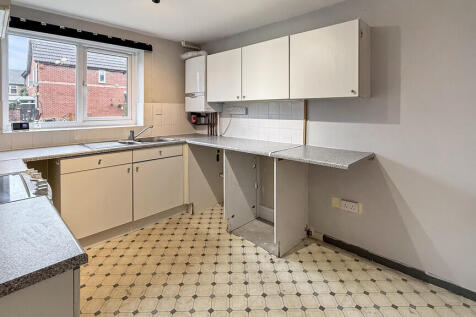 Kitchen/breakfast...