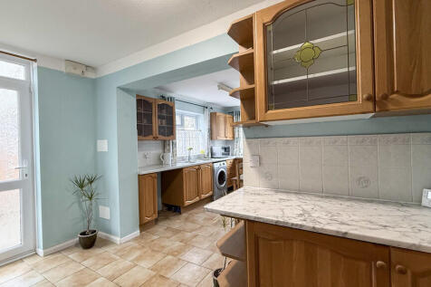 Kitchen/dining ro...