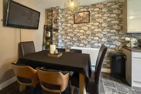 Kitchen/dining ro...