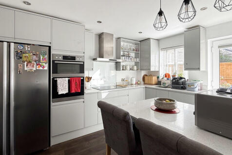 Kitchen/breakfast...