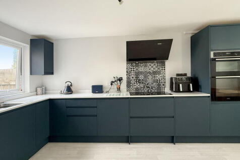 Kitchen/dining ro...