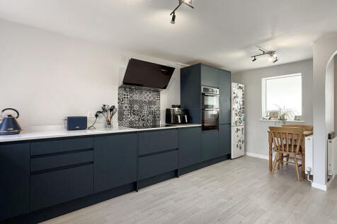 Kitchen/dining ro...
