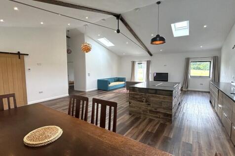 Open Plan Dining ...