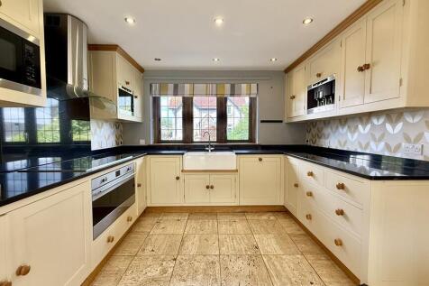 Kitchen/dining ro...