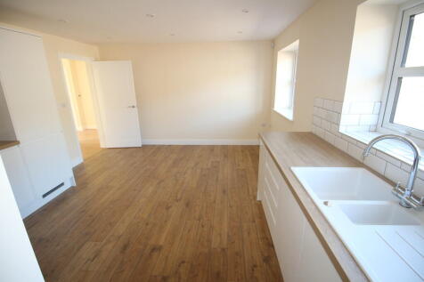 Kitchen/dining ro...