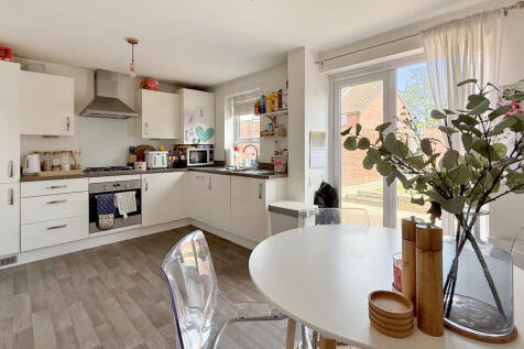 Kitchen/dining ro...