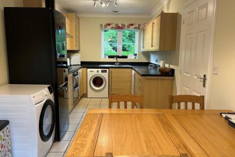 Kitchen/dining ro...