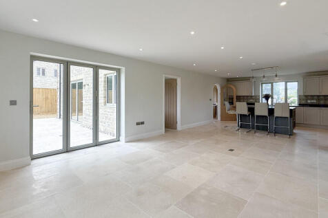 Kitchen/family ro...