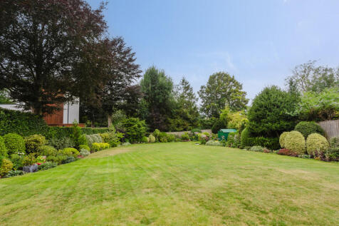 12c Westbury Rd A...