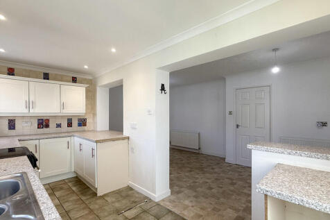 Kitchen/dining ro...