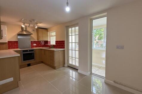 Kitchen/dining ro...