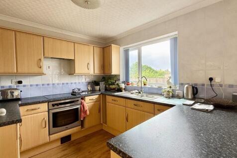 Kitchen/dining ro...