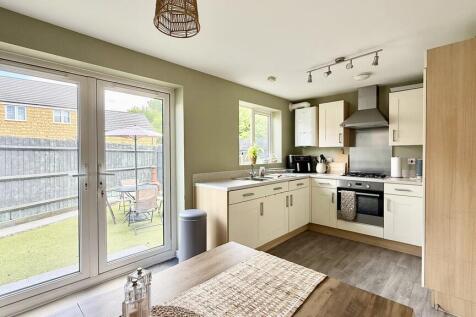 Kitchen/dining ro...