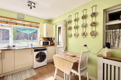 Kitchen/breakfast...